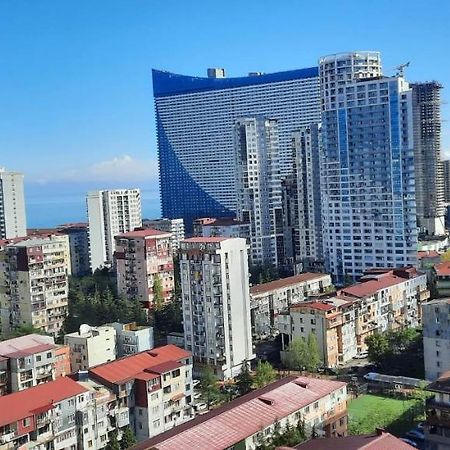 Lilia Apartment Batumi Exterior photo
