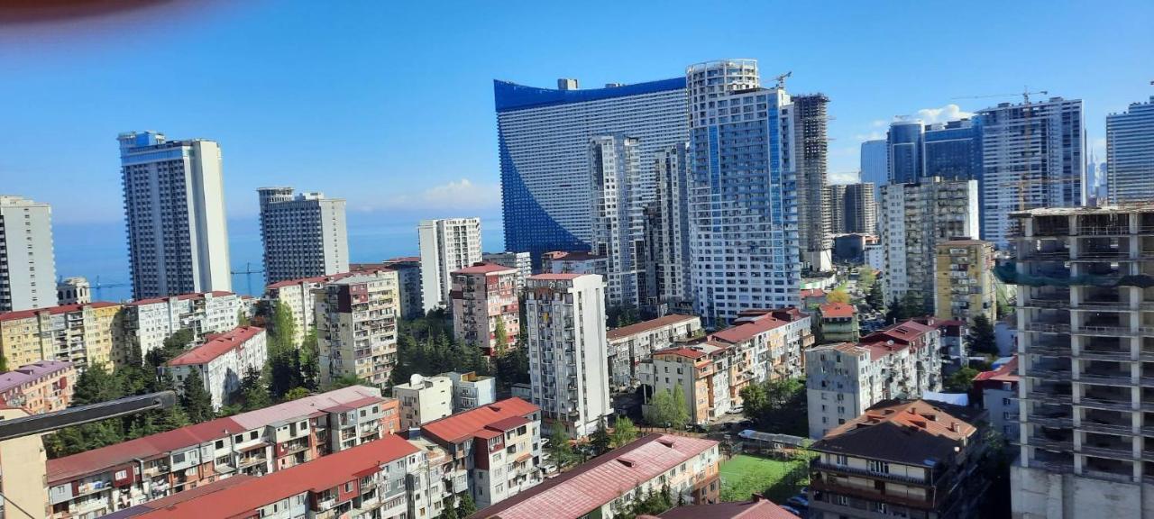 Lilia Apartment Batumi Exterior photo